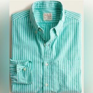 J. CREW Men’s SLIM BROKEN-IN ORGANIC COTTON OXFORD SHIRT, GREEN & WHITE Small